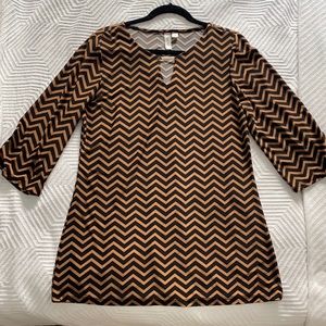 Key-hole Top by Tacera